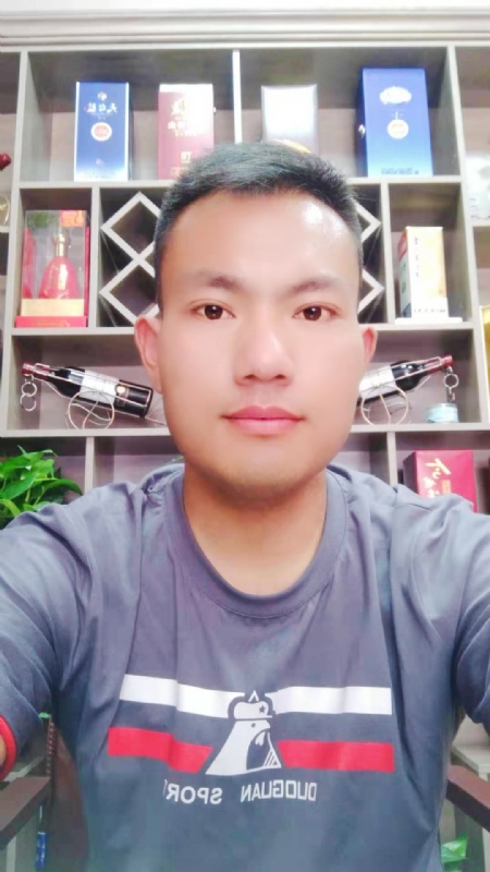 钱乾的第一张照片--滨海中老年相亲网
